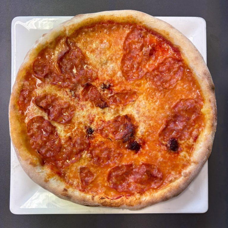 Pizza Piccantina - Pizzeria 69 Rosso Albaro